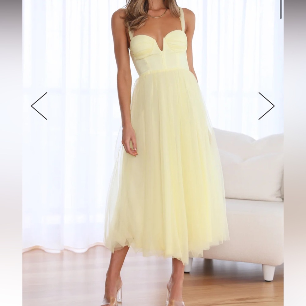 Hello Molly Fairytale World Midi Dress, color Lemon, size M